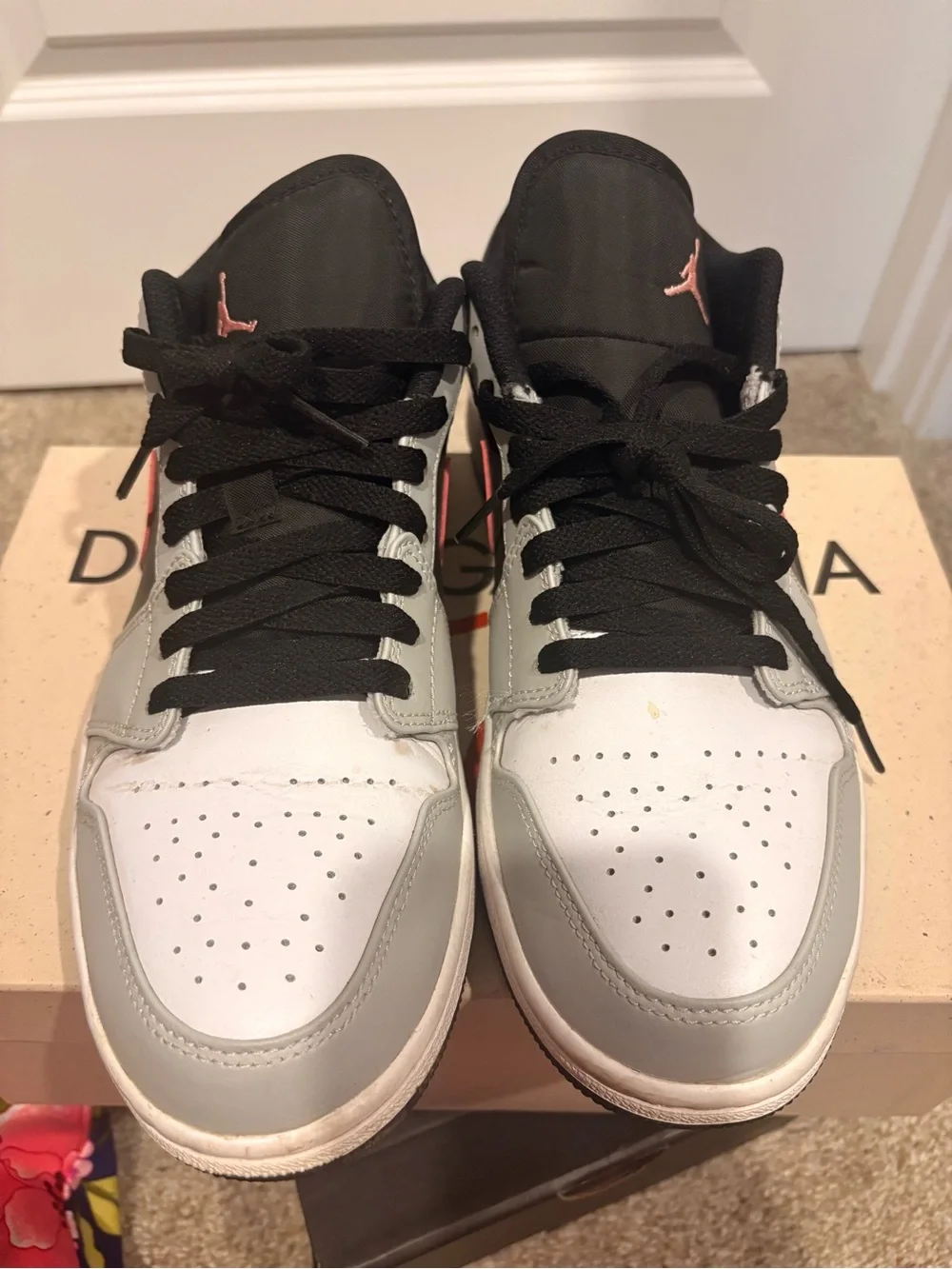 Men’s Jordan 1 low Grey, Black & Pink
